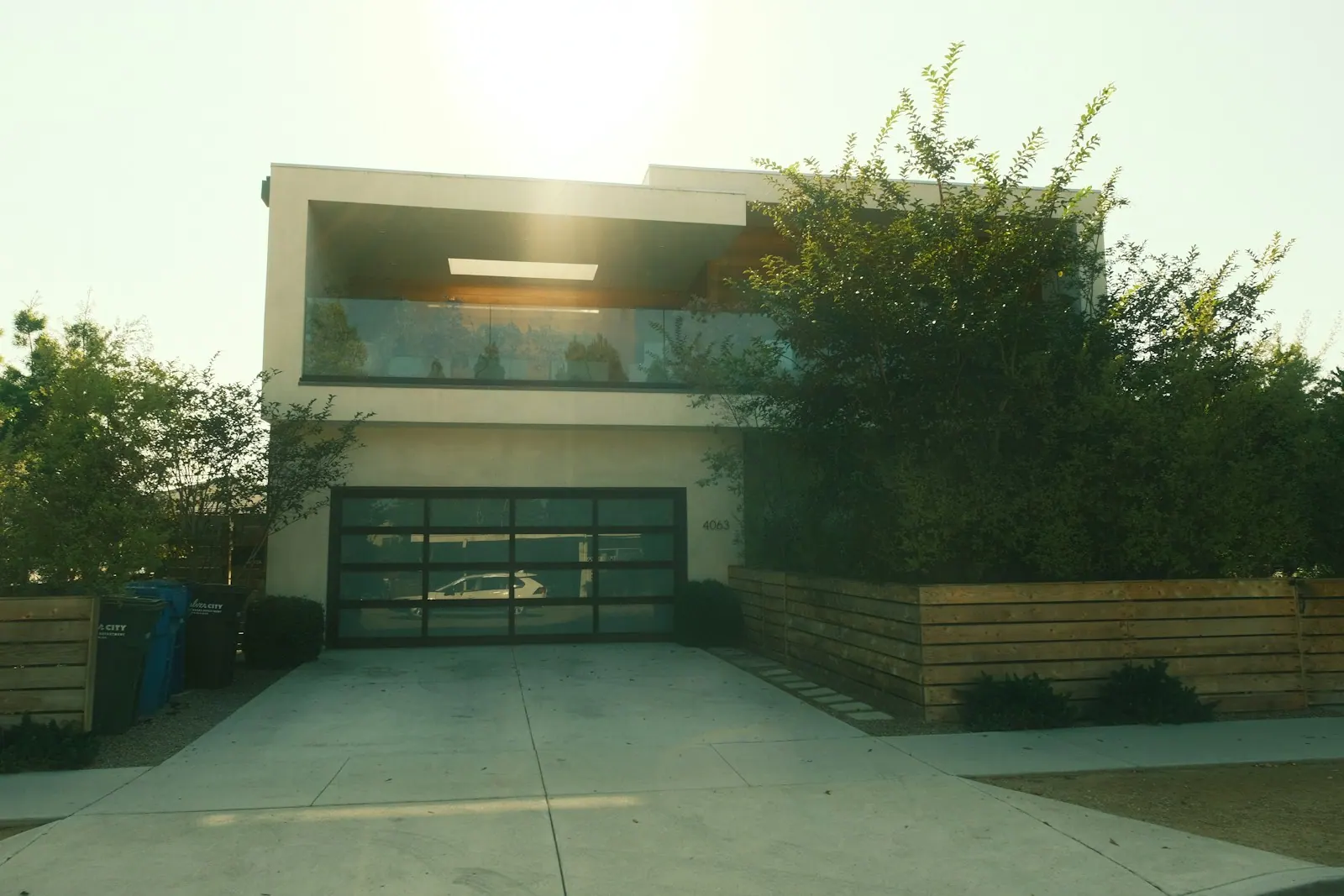 Modern contemporary Irvine home with garage and balcony